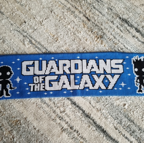 Marvel Gaurdians of the Galaxy Knit Scarf - Picture 5 of 5